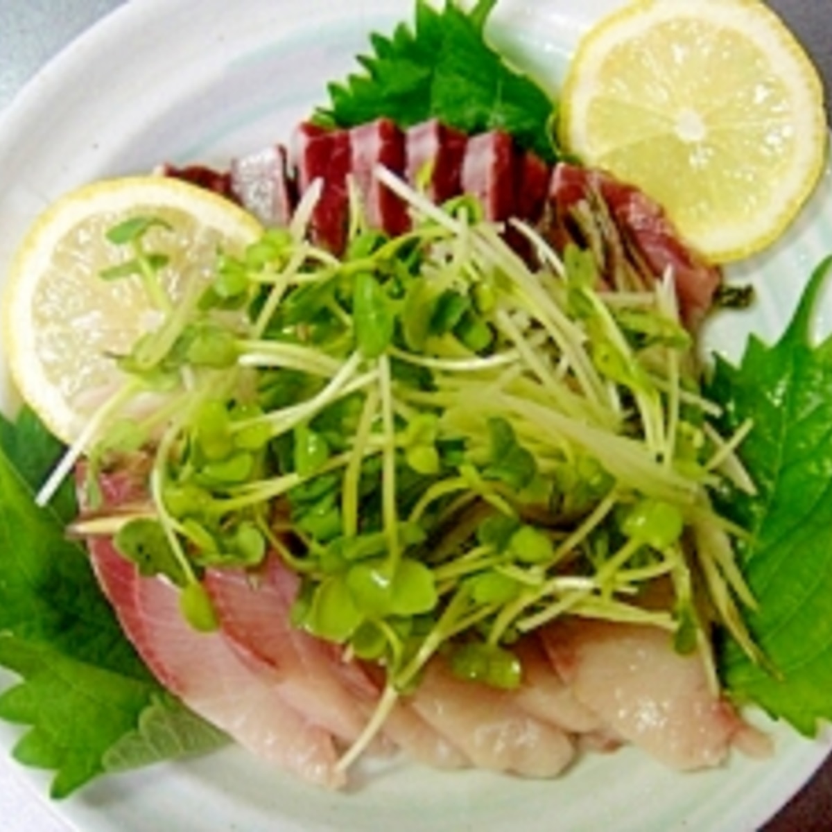 薬味たっぷりハマチの刺身 レシピ 作り方 By Mint74 楽天レシピ 薬味たっぷりハマチの刺身 レシピ 作り方 By Mint74 楽天レシピ